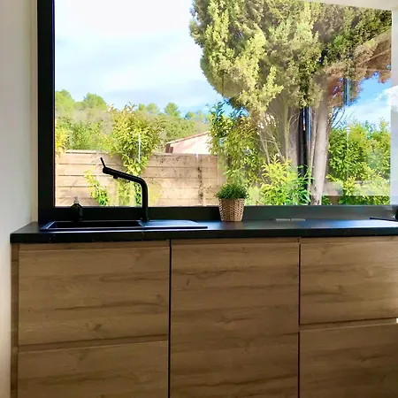 Valbelle, Maison Independante Avec Jacuzzi